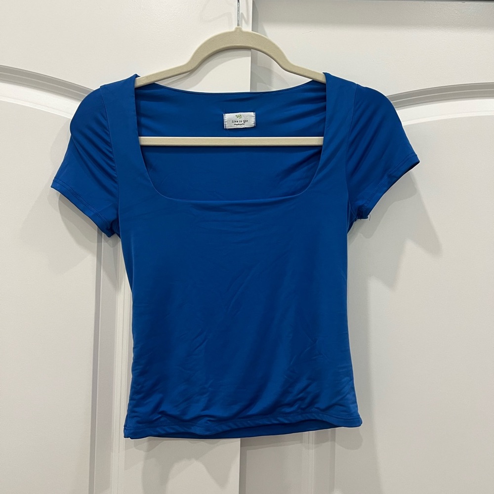 Elegant Blue Short Sleeve Top